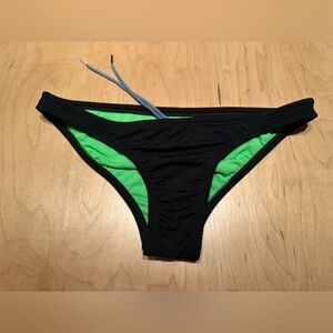 Black JOLYN EUROPE BOTTOM (L)